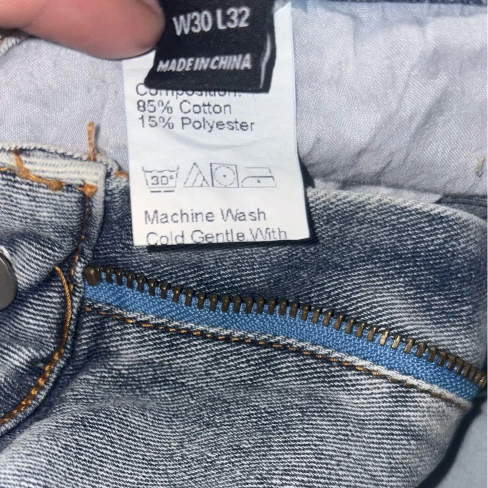 Lace-Up Denim Jeans - Picture 7 of 8